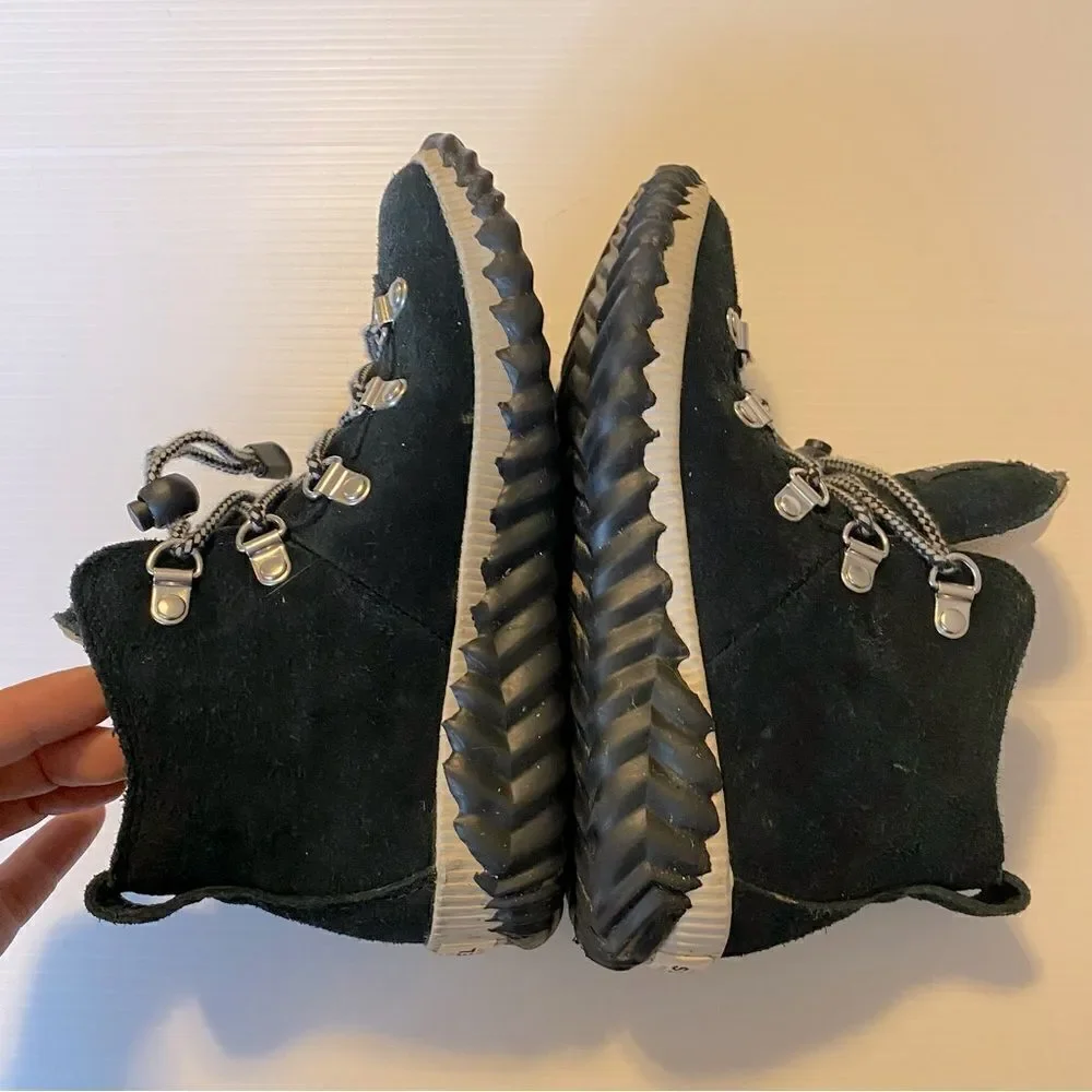 Sorel Out N About Conqest Boots Lace Up Waterproof Suede unisex youth 2